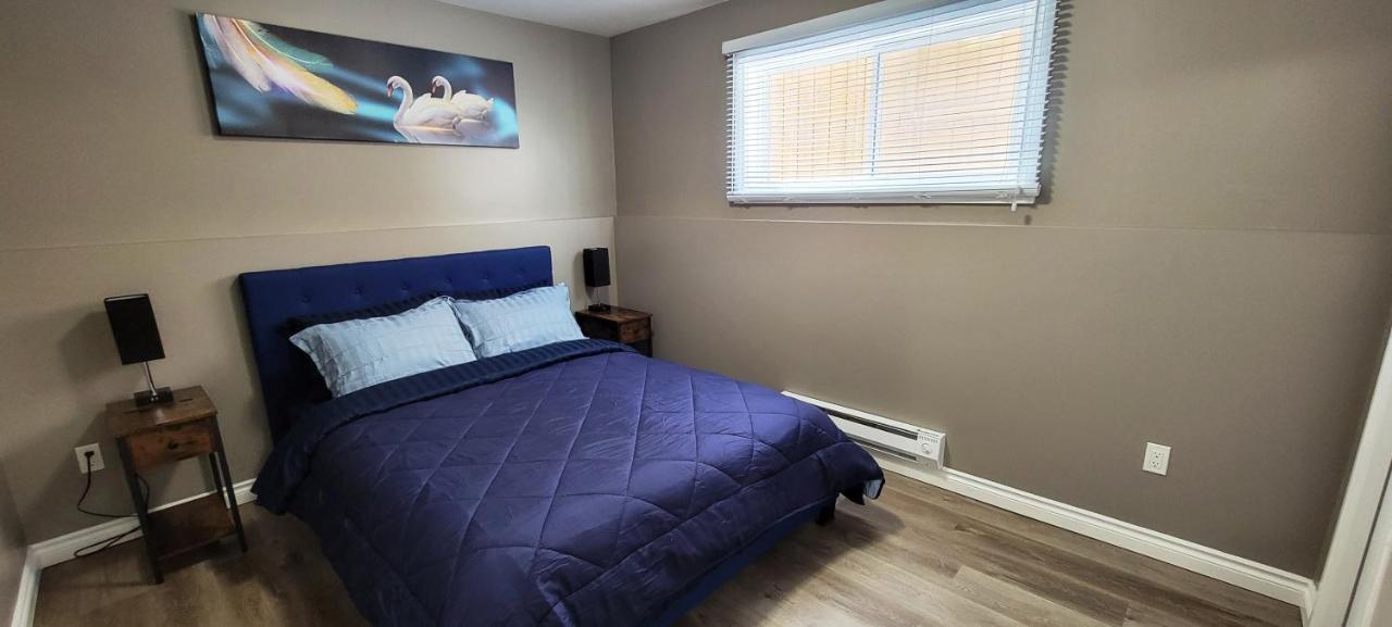 Blue Wave 2 Bedroom Suite Саскатун Экстерьер фото