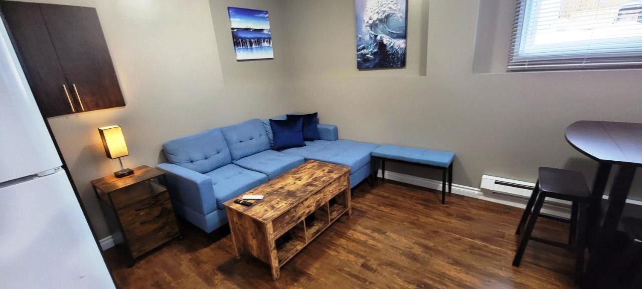 Blue Wave 2 Bedroom Suite Саскатун Экстерьер фото