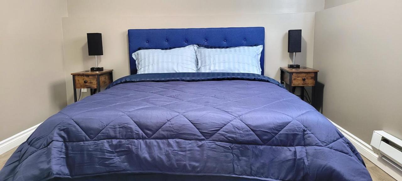 Blue Wave 2 Bedroom Suite Саскатун Экстерьер фото